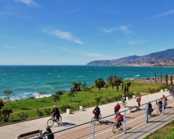 A Sanremo sulla pista ciclabile migliore d'Europa