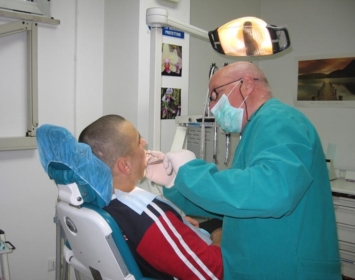 Curarsi in Parrocchia. Veri ambulatori, antidoto alla crisi