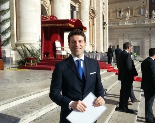 Presentando la XXXII GMG in Piazza san Pietro